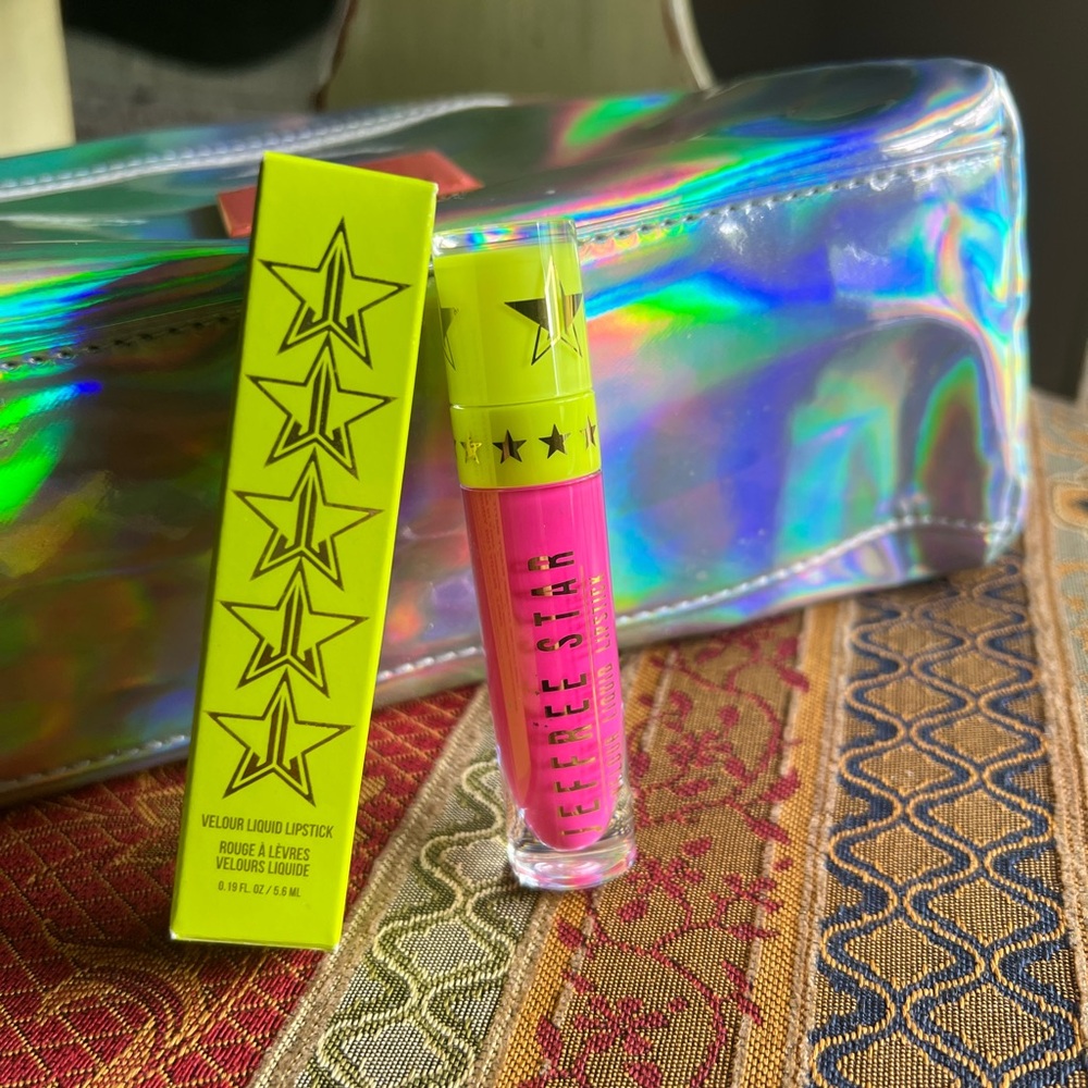 Jeffree Star Lipstick - LIMITED EDITION Yes Ma'am! Vibrant Pink